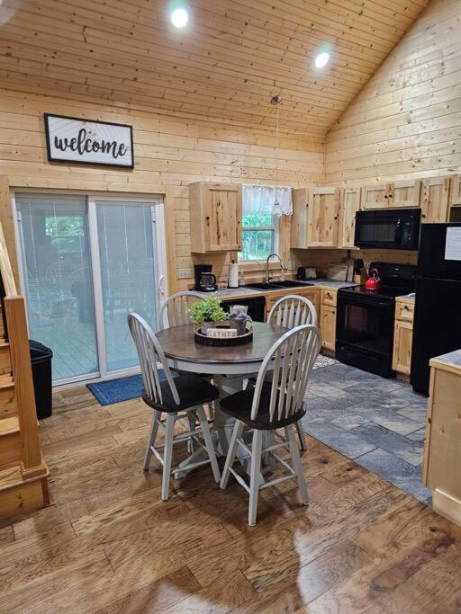 Sugar Bear Cabin With Boat Parking 5 Mins To State Park & Golf Burkesville Exterior foto